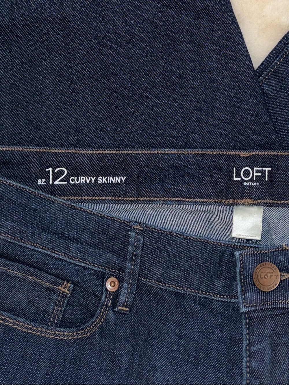 LOFT Curvy Skinny Jeans Stretch Denim Dark Wash Women’s 12 - Picture 7 of 8